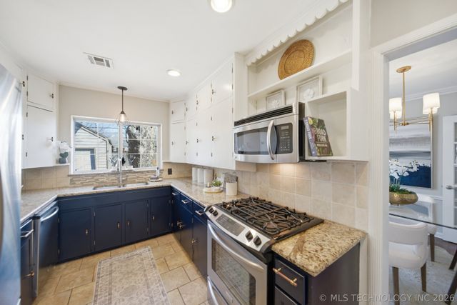 2511 E 17th Street, Tulsa, OK 74104