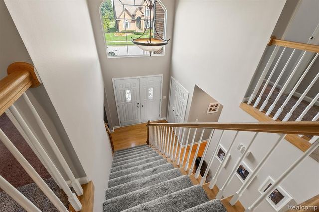 16016 Berry Lane, Macomb, MI 48044