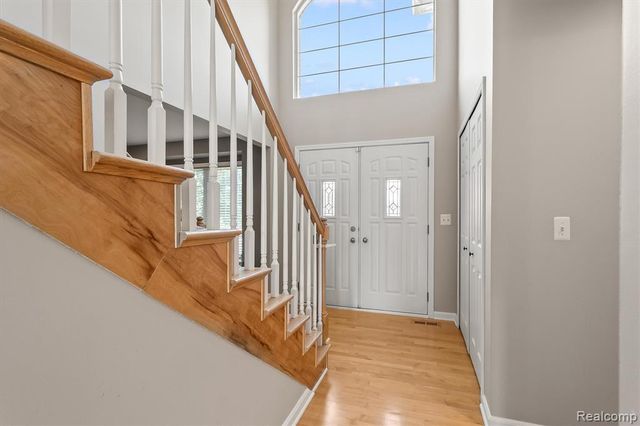 16016 Berry Lane, Macomb, MI 48044
