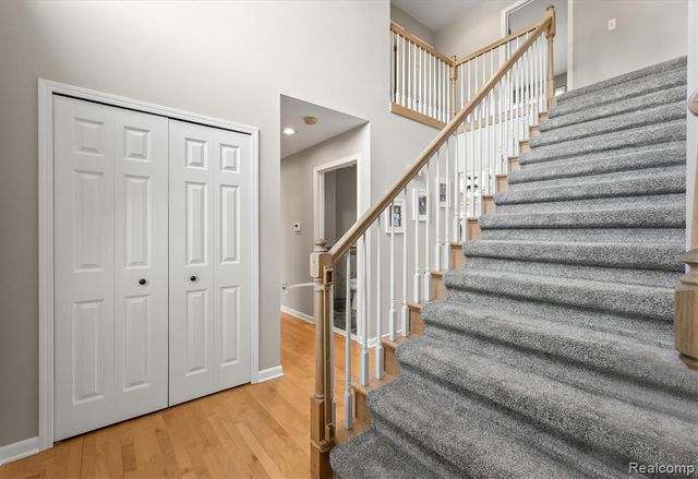 16016 Berry Lane, Macomb, MI 48044