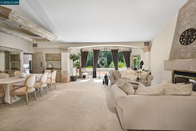 490 St Marys Rd, Lafayette, CA 94549
