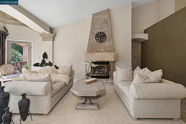 490 St Marys Rd, Lafayette, CA 94549