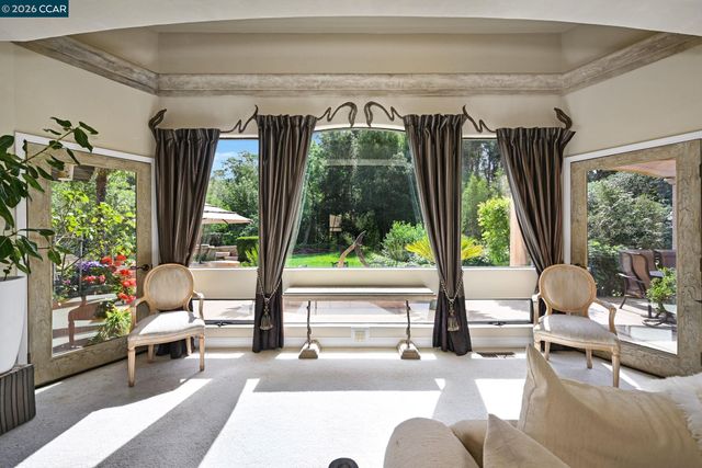 490 St Marys Rd, Lafayette, CA 94549