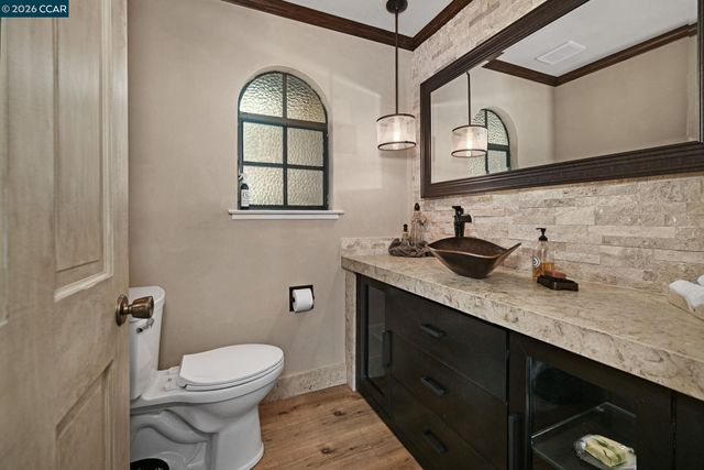 490 St Marys Rd, Lafayette, CA 94549