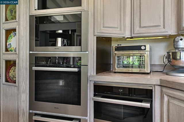 490 St Marys Rd, Lafayette, CA 94549