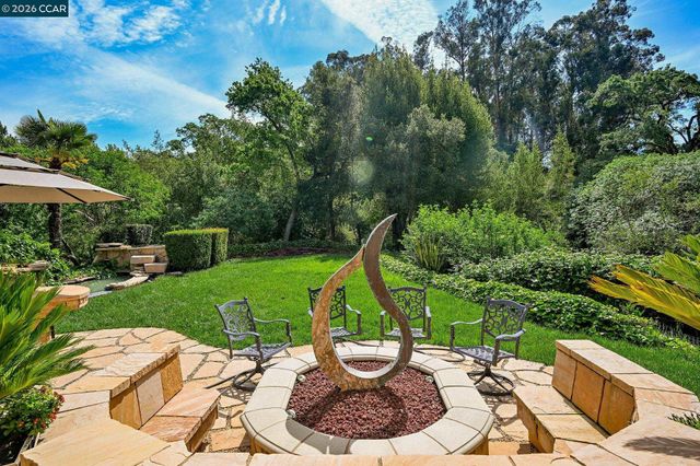 490 St Marys Rd, Lafayette, CA 94549