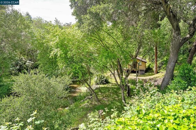 490 St Marys Rd, Lafayette, CA 94549