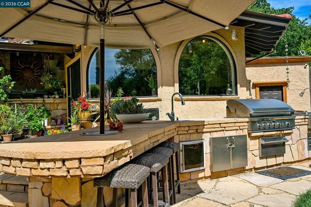 490 St Marys Rd, Lafayette, CA 94549