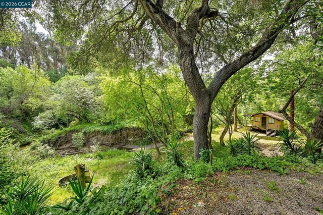 490 St Marys Rd, Lafayette, CA 94549