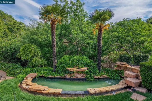 490 St Marys Rd, Lafayette, CA 94549