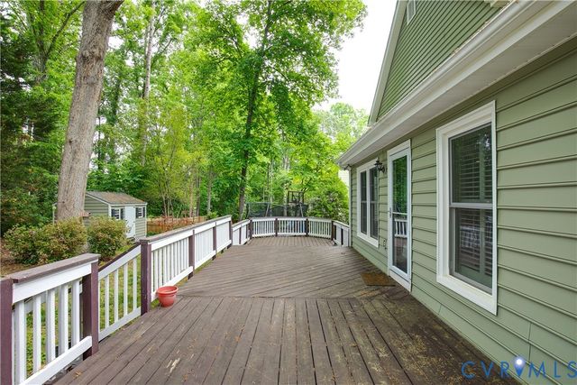 4600 Foxwood Rd, Chester, VA 23831