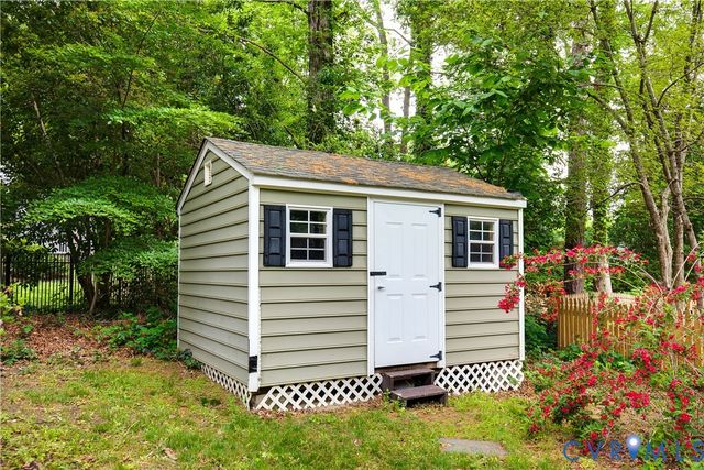 4600 Foxwood Rd, Chester, VA 23831