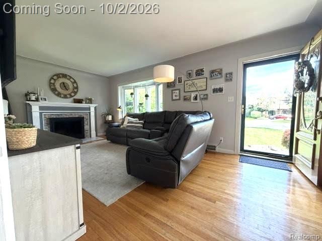 71 Vernier Road, Grosse Pointe Shores, MI 48236