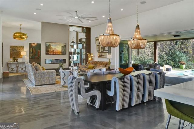 103 Melanie Lane, Woodstock, GA 30188