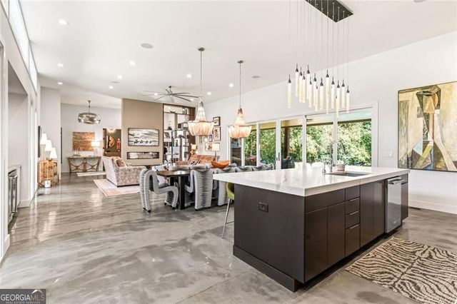 103 Melanie Lane, Woodstock, GA 30188