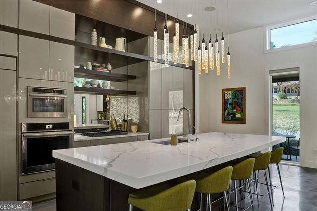 103 Melanie Lane, Woodstock, GA 30188