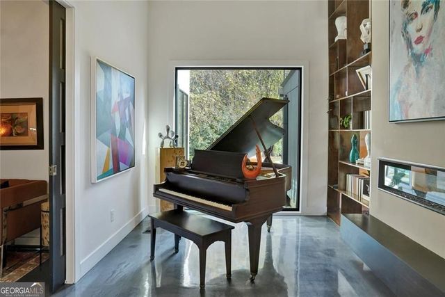 103 Melanie Lane, Woodstock, GA 30188