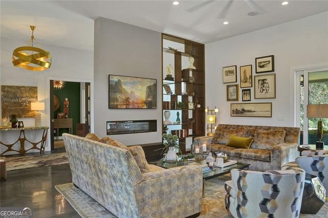 103 Melanie Lane, Woodstock, GA 30188