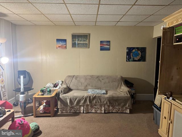 101 W MAIN ST, Tremont, PA 17981