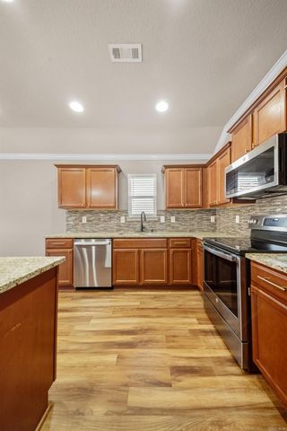 17109 Crooked Oak Drive, Sherwood, AR 72120