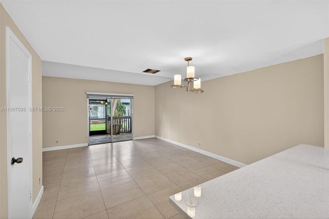 85 SW 3rd St, Pompano Beach, FL 33060