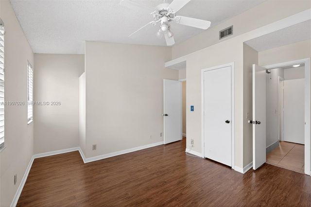 85 SW 3rd St, Pompano Beach, FL 33060