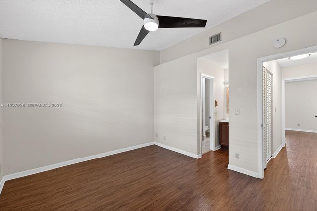 85 SW 3rd St, Pompano Beach, FL 33060