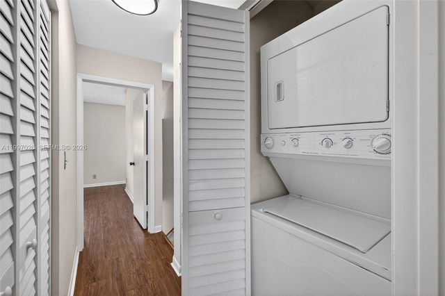 85 SW 3rd St, Pompano Beach, FL 33060