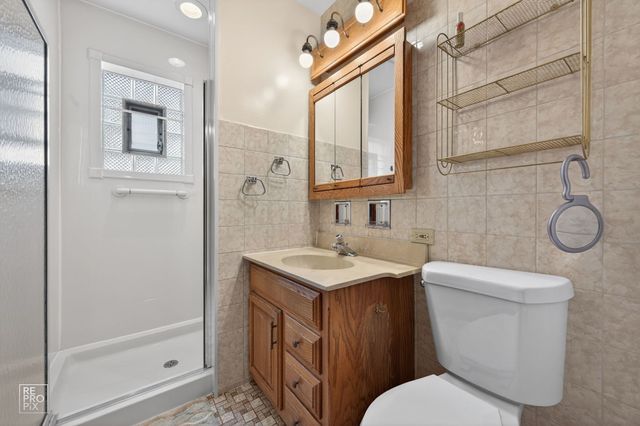 10016 S Clifton Park Avenue, Evergreen Park, IL 60805