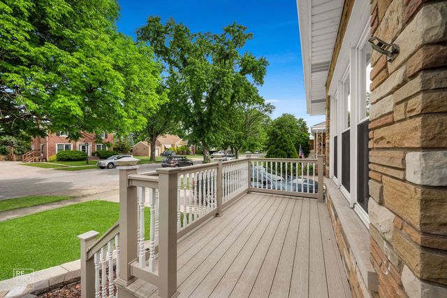 10016 S Clifton Park Avenue, Evergreen Park, IL 60805