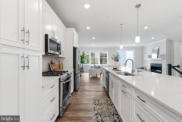 22522 FOUNDATION DR, Ashburn, VA 20148