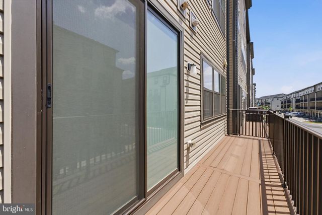 22522 FOUNDATION DR, Ashburn, VA 20148