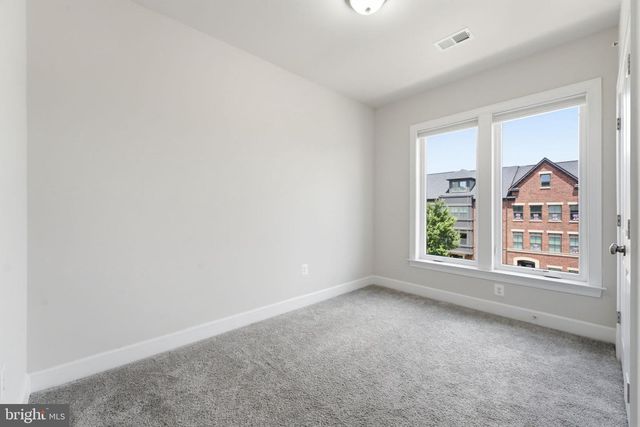 22522 FOUNDATION DR, Ashburn, VA 20148
