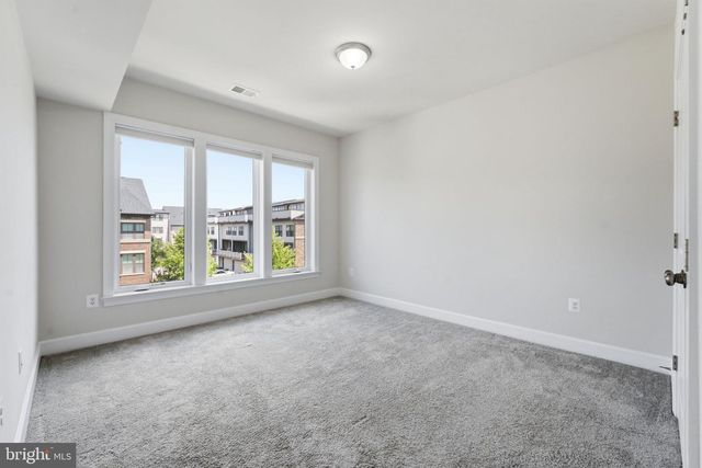22522 FOUNDATION DR, Ashburn, VA 20148