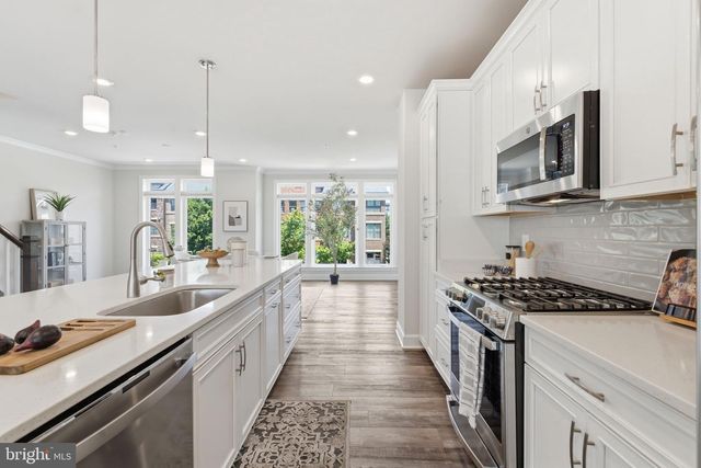 22522 FOUNDATION DR, Ashburn, VA 20148
