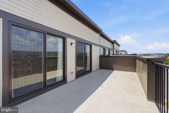 22522 FOUNDATION DR, Ashburn, VA 20148