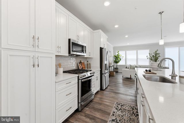 22522 FOUNDATION DR, Ashburn, VA 20148