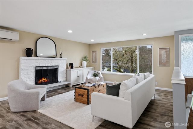 18312 73rd Avenue W, Edmonds, WA 98026