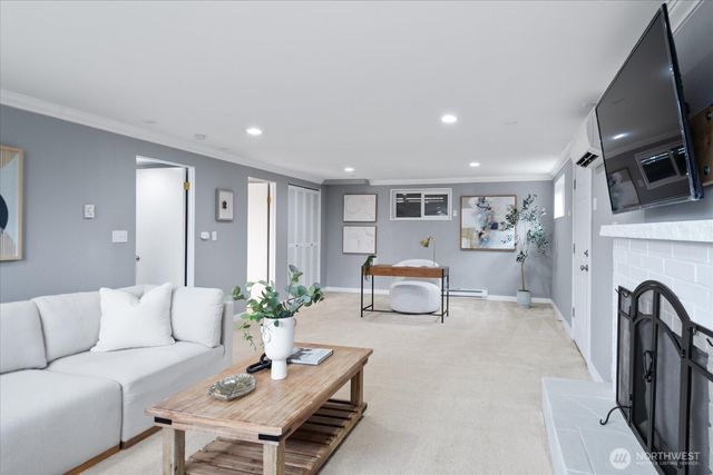 18312 73rd Avenue W, Edmonds, WA 98026