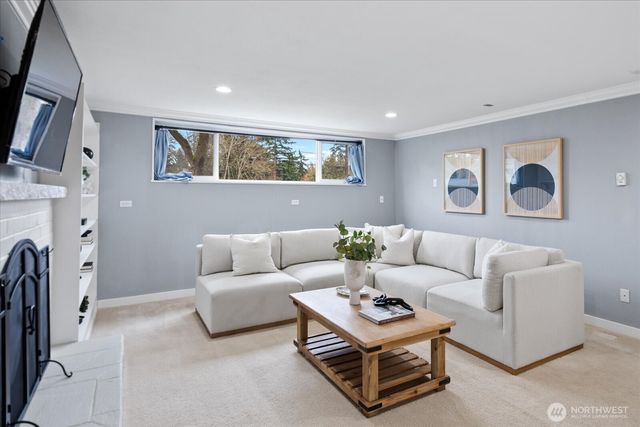 18312 73rd Avenue W, Edmonds, WA 98026