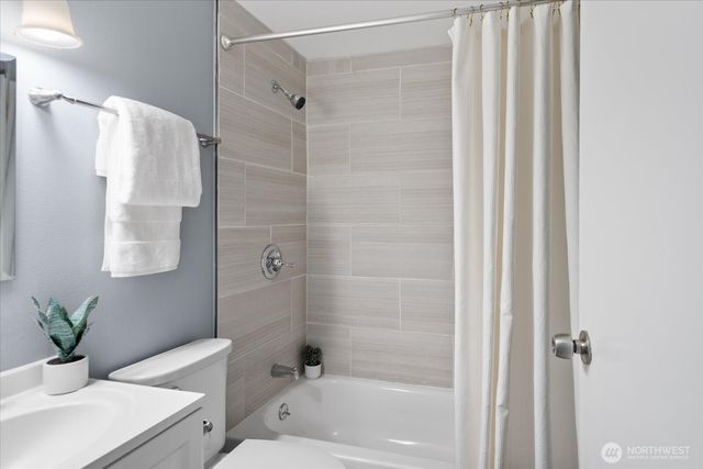 18312 73rd Avenue W, Edmonds, WA 98026