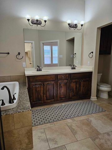 8312 Whistling Duck Drive, Fort Worth, TX 76118