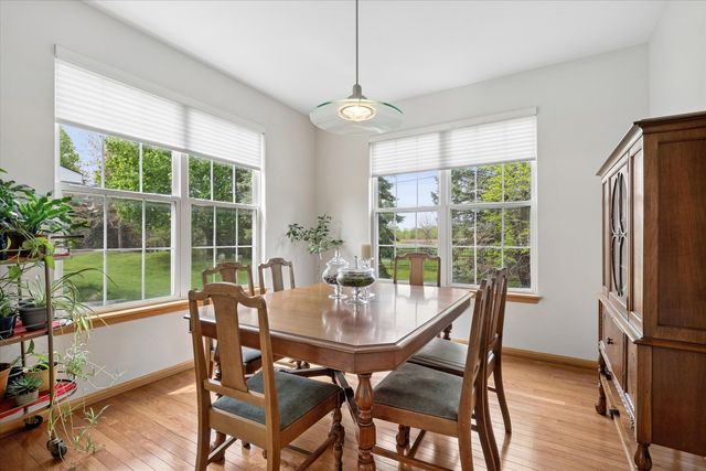 2304 Sarazen Drive, Vernon Hills, IL 60061