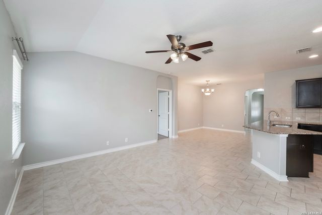 15251 Field Sparrow, San Antonio, TX 78253