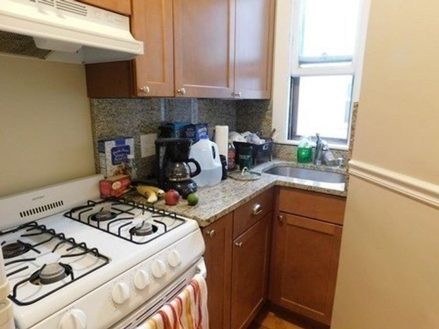 1619 Massachusetts Avenue 26, Cambridge, MA 02138