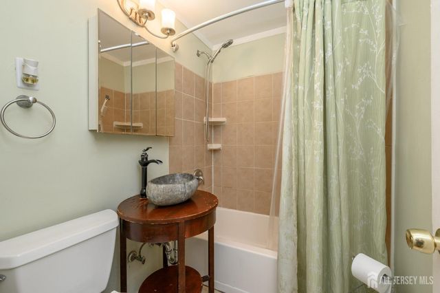 2081 Coles Avenue, Scotch Plains, NJ 07076