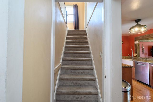 2081 Coles Avenue, Scotch Plains, NJ 07076