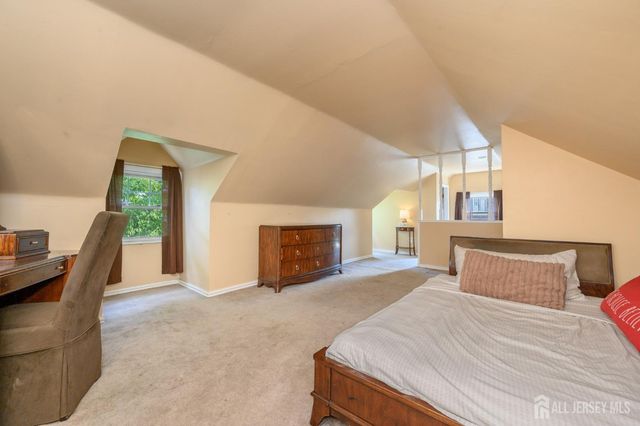 2081 Coles Avenue, Scotch Plains, NJ 07076