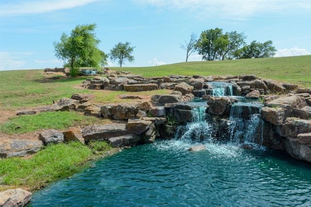 1177 Beacon Shore Road, Kemp, TX 74143