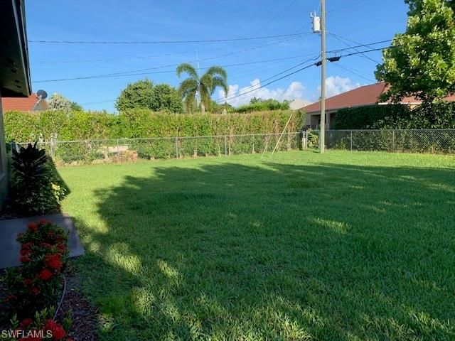 1911 SE 21st ST, Cape Coral, FL 33990